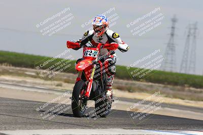 media/Aug-03-2025-TrackDaz (Sun) [[bf4a71acf9]]/B Group/1220pm (Wheelie Bump)/